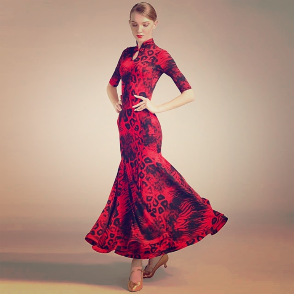 Red ballroom performance dance dress, brand new. M